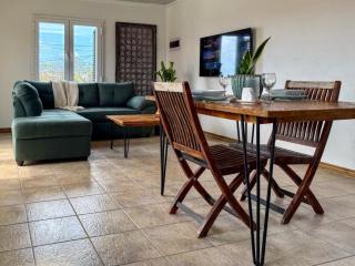 Scenic View Menas Authentic Wellness Eco - Noord - 8