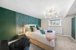 New! - Beautiful 5 Bed Home in Central Whitby - Hot-tub - Parking - Whitby - 5
