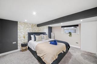 New! - Beautiful 5 Bed Home in Central Whitby - Hot-tub - Parking - Whitby - 4