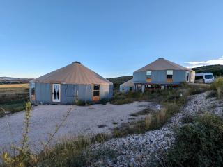 Unique Glamping Experience: Charming Yurt in Garden City, Utah, by Bear Lake - Garden City - 9