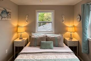 Garage Suite - 1
