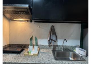 Cozy Urban Staycation Condo Unit - Manila - 4
