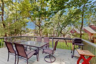Split Rock Serenity - Lake Harmony - 9