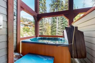 Snowbanks 2 - Big White - 6