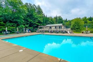 Ski & Splash Retreat - 7