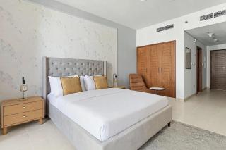 Silkhaus spacious studio in Boulevard Central with gym & pool - Dubai - 6