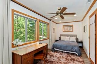 Spacious Modern Cabin Near Big Bear Lake in California - Big Bear City - 6