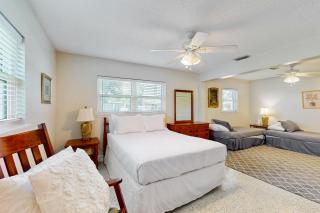 The Beach Nest - Cocoa Beach - 1