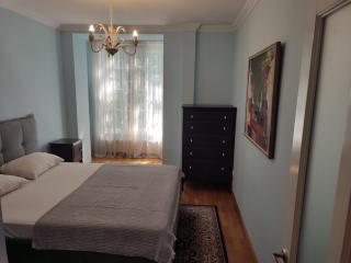 Cozy Chișinău City Centre 1-Bedroom Apartment - Chişinău - 8