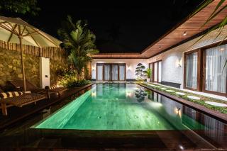 Luxury Villa Living - Big Pool, Beautiful Interiors, Best Location - 0