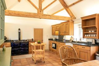 Priory Courtyard - 3 Bedroom Countryside Escape - - 9