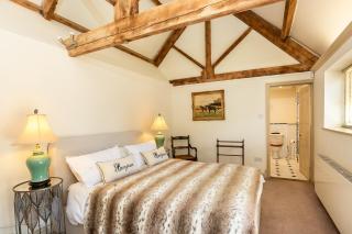 Priory Courtyard - 3 Bedroom Countryside Escape - - 8