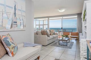 Ocean Pearl at Chakas Cove - Beachfront Apartment - Ballito - 4
