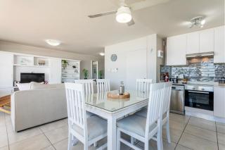 Ocean Pearl at Chakas Cove - Beachfront Apartment - Ballito - 1