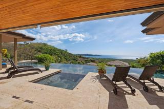 Serene Oceanview Villa with Pool - Playa Flamingo - 0
