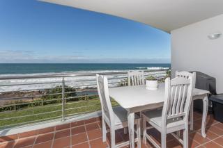 Ocean Pearl at Chakas Cove - Beachfront Apartment - Ballito - 9