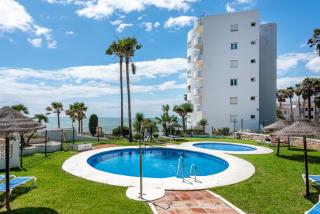 Stunning Beachfront Apartment in Calahonda - Mijas Costa - 5