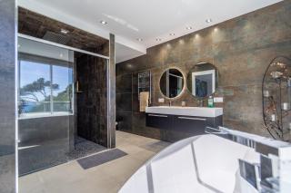 Oceanfront, swimming pool, jacuzzi - Lloret de Mar - 1