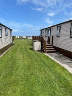 Much Loved Family Static Caravan - Westward Ho - 9