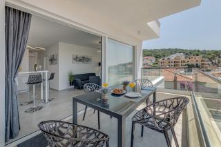 Luxury apart, beach, swimming pool, Okrug, Trogir - Razvala - 8