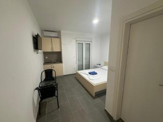 Azure Vista Apartments - Bar - 2