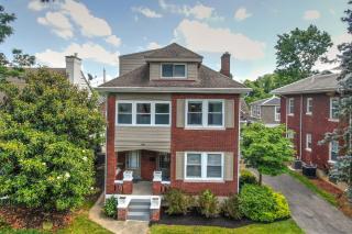 Devou Park Cottage 2 - - 8