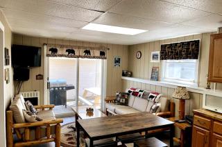 Seaside Glamping: Perfect Cabin just Steps from Old Forge Public Beach, NY - Old Forge - 6