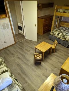 Seaside Glamping: Perfect Cabin just Steps from Old Forge Public Beach, NY - Old Forge - 3