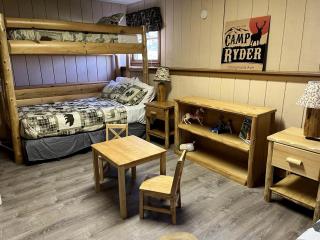 Seaside Glamping: Perfect Cabin just Steps from Old Forge Public Beach, NY - Old Forge - 1
