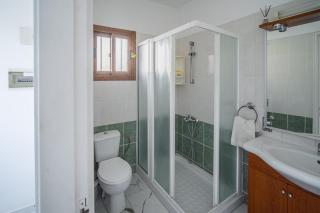 Cozy 1-Bedroom Apartment - Coral Bay - 7