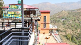 The Valley View -"in the lap of valley"- Mountain view ! Personal Balcony ! Open Terrace ! Rooftop Cafe ! Large Parking ! free WiFi - Mussoorie - 8