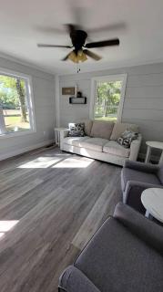 Charming Cabin in the Woods - Peaceful Glamping Spot near Owensville, Missouri - Owensville - 2