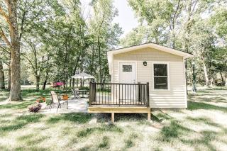 Charming Cabin in the Woods - Peaceful Glamping Spot near Owensville, Missouri - Owensville - 1