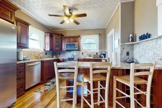 Longview House - Gloucester - 1