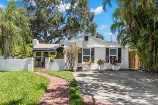 NEW Sunset Serenity - South Tampa Home with Pool - Tampa - 5