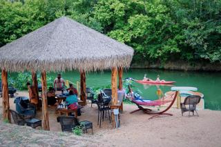 Aquatic Retreat: Waterfront Tented Cabin with Full Amenities for Water Lovers in Cibolo, TX - Marion - 9