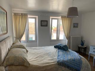 Thiat guest house - 3