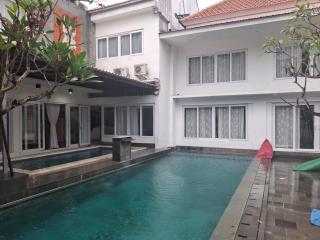 Queen Villa Jimbaran By Novita - 0