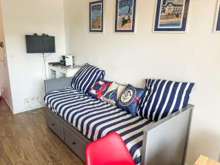 Apartment Les Normandières-24 by Interhome - Cabourg - 1