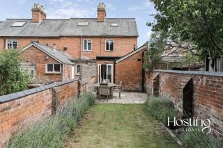 Park House Two Bed Henley Townhouse with Garden - Henley on Thames - 8