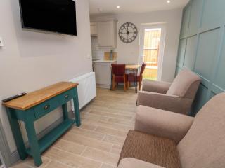 Courtyard Cottage Number 9 - 8
