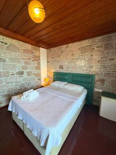 Cunda Sea-View Stone Cottage & Private Beach - 9