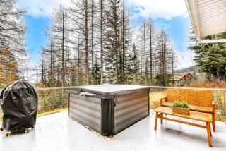 High-altitude Hideaway: Large Rental on Schweitzer Mountain with Views and Hot Tub - Sandpoint - 9