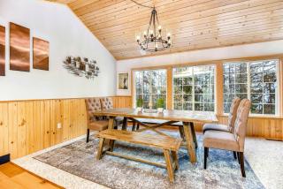 High-altitude Hideaway: Large Rental on Schweitzer Mountain with Views and Hot Tub - Sandpoint - 2