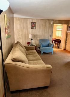 Riviera Haven, 10 Minutes from the Beach, Coastal Town, Quaint & Comfy - Riviera Beach - 1