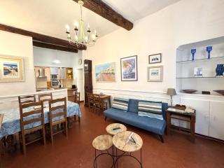 ApartHotel Riviera - BARILLERIE 3 - Vieille Ville 50m de la plage- 4 pieces - AC - Nizza - 6