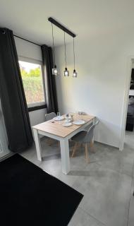 Schöne 3-Zimmer-Wohnung mit Klima am Stadtrand von Berlin - Blankenfelde - 3