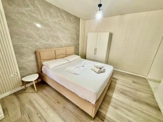 Superb studio apartment near to the city center - Tirana - 0