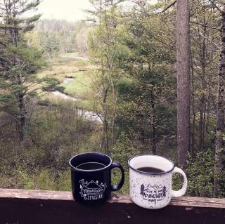 Your Perfect Getaway: Mountain Cabin Retreat with Hot Tub and Fireplace in Lisbon, NH - Lisbon - 5