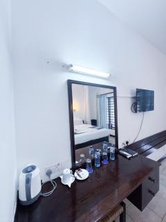 Milele Beach Hotel - 2